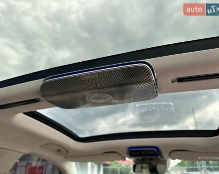 Черный Мерседес Майбах, объемом двигателя 6 л и пробегом 19 тыс. км за 209900 $, фото 92 на Automoto.ua