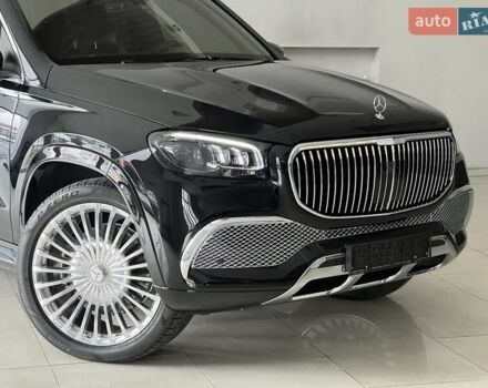Черный Мерседес Майбах, объемом двигателя 3.98 л и пробегом 1 тыс. км за 232461 $, фото 3 на Automoto.ua