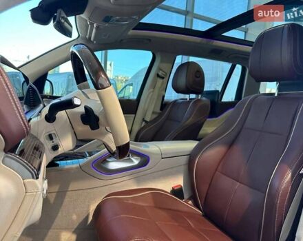 Черный Мерседес Майбах, объемом двигателя 4 л и пробегом 56 тыс. км за 154900 $, фото 17 на Automoto.ua