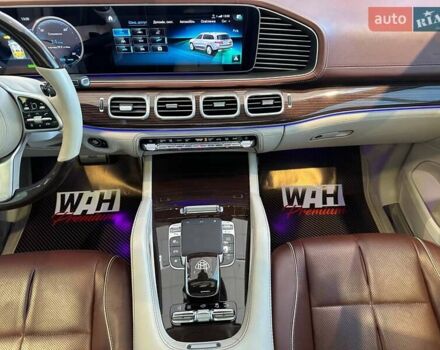 Черный Мерседес Майбах, объемом двигателя 4 л и пробегом 56 тыс. км за 154900 $, фото 28 на Automoto.ua