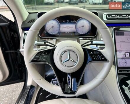 Черный Мерседес Майбах, объемом двигателя 6 л и пробегом 19 тыс. км за 209900 $, фото 58 на Automoto.ua