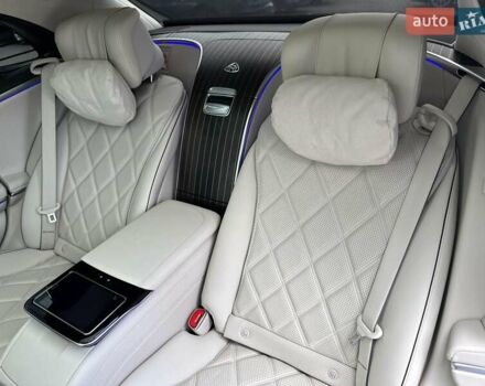 Черный Мерседес Майбах, объемом двигателя 6 л и пробегом 19 тыс. км за 209900 $, фото 87 на Automoto.ua