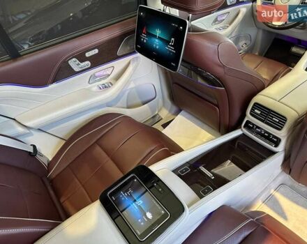 Черный Мерседес Майбах, объемом двигателя 4 л и пробегом 56 тыс. км за 154900 $, фото 24 на Automoto.ua