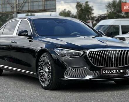 Черный Мерседес Майбах, объемом двигателя 6 л и пробегом 19 тыс. км за 209900 $, фото 4 на Automoto.ua