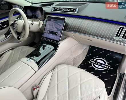 Черный Мерседес Майбах, объемом двигателя 6 л и пробегом 19 тыс. км за 209900 $, фото 63 на Automoto.ua