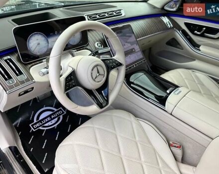 Черный Мерседес Майбах, объемом двигателя 6 л и пробегом 19 тыс. км за 209900 $, фото 43 на Automoto.ua