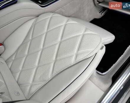 Черный Мерседес Майбах, объемом двигателя 6 л и пробегом 19 тыс. км за 209900 $, фото 78 на Automoto.ua