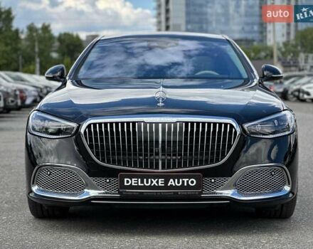 Черный Мерседес Майбах, объемом двигателя 6 л и пробегом 19 тыс. км за 209900 $, фото 2 на Automoto.ua