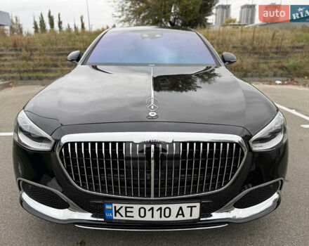 Черный Мерседес Майбах, объемом двигателя 3.98 л и пробегом 18 тыс. км за 208888 $, фото 53 на Automoto.ua