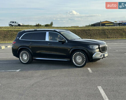 Черный Мерседес Майбах, объемом двигателя 4 л и пробегом 90 тыс. км за 165000 $, фото 16 на Automoto.ua