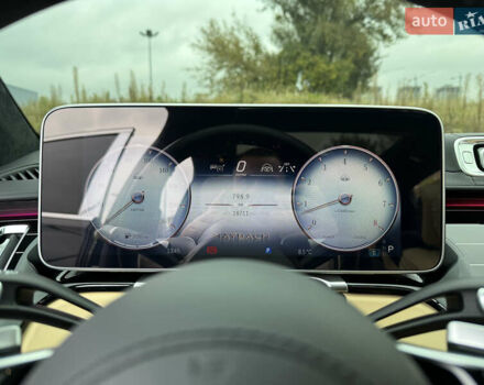 Черный Мерседес Майбах, объемом двигателя 3.98 л и пробегом 18 тыс. км за 208888 $, фото 95 на Automoto.ua