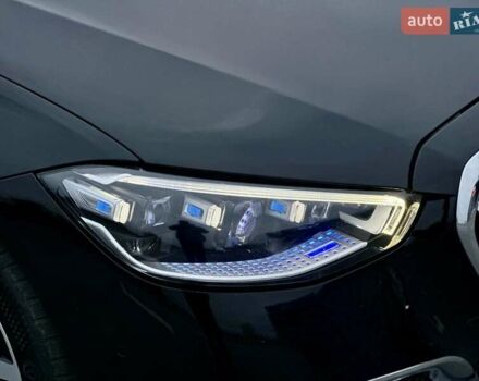 Черный Мерседес Майбах, объемом двигателя 3.98 л и пробегом 44 тыс. км за 190000 $, фото 4 на Automoto.ua