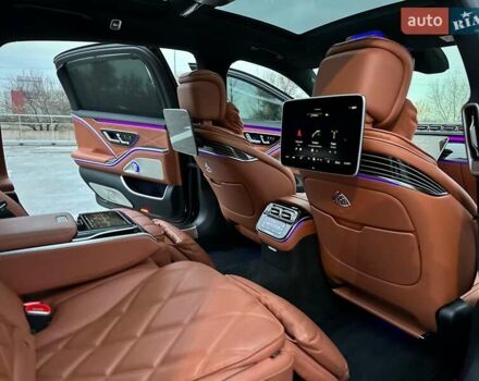 Черный Мерседес Майбах, объемом двигателя 3.98 л и пробегом 44 тыс. км за 190000 $, фото 60 на Automoto.ua