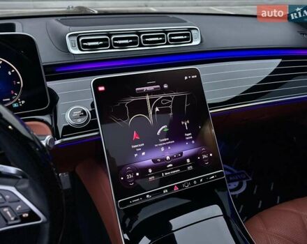 Черный Мерседес Майбах, объемом двигателя 3.98 л и пробегом 44 тыс. км за 190000 $, фото 83 на Automoto.ua