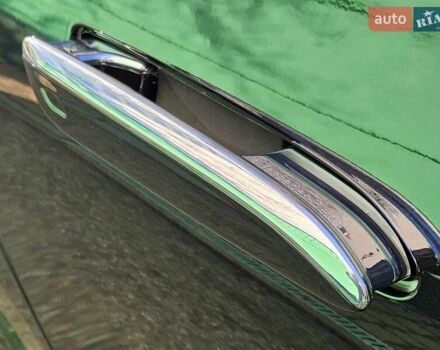 Черный Мерседес Майбах, объемом двигателя 3.98 л и пробегом 30 тыс. км за 195000 $, фото 39 на Automoto.ua