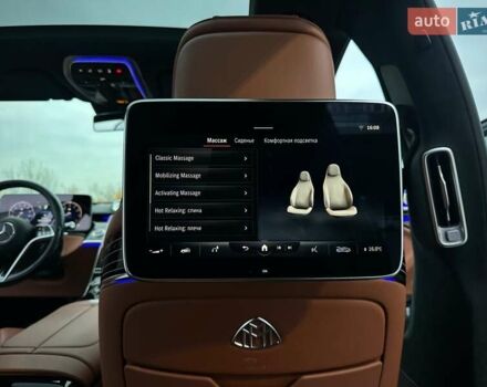 Черный Мерседес Майбах, объемом двигателя 3.98 л и пробегом 44 тыс. км за 190000 $, фото 70 на Automoto.ua