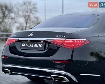 Черный Мерседес Майбах, объемом двигателя 3.98 л и пробегом 44 тыс. км за 190000 $, фото 12 на Automoto.ua