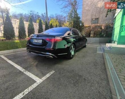 Черный Мерседес Майбах, объемом двигателя 3.98 л и пробегом 30 тыс. км за 195000 $, фото 2 на Automoto.ua