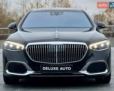 Черный Мерседес Майбах, объемом двигателя 3.98 л и пробегом 44 тыс. км за 190000 $, фото 5 на Automoto.ua