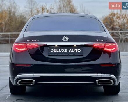 Черный Мерседес Майбах, объемом двигателя 3.98 л и пробегом 44 тыс. км за 190000 $, фото 19 на Automoto.ua