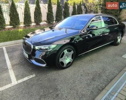 Черный Мерседес Майбах, объемом двигателя 3.98 л и пробегом 30 тыс. км за 195000 $, фото 24 на Automoto.ua