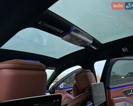 Черный Мерседес Майбах, объемом двигателя 3.98 л и пробегом 44 тыс. км за 190000 $, фото 61 на Automoto.ua