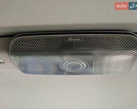 Черный Мерседес Майбах, объемом двигателя 3.98 л и пробегом 30 тыс. км за 195000 $, фото 46 на Automoto.ua