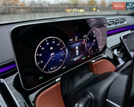 Черный Мерседес Майбах, объемом двигателя 3.98 л и пробегом 44 тыс. км за 190000 $, фото 37 на Automoto.ua