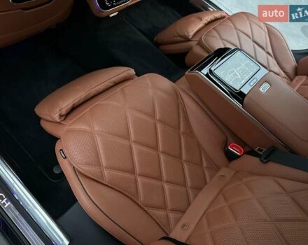 Черный Мерседес Майбах, объемом двигателя 3.98 л и пробегом 44 тыс. км за 190000 $, фото 51 на Automoto.ua