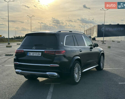 Черный Мерседес Майбах, объемом двигателя 4 л и пробегом 90 тыс. км за 165000 $, фото 22 на Automoto.ua