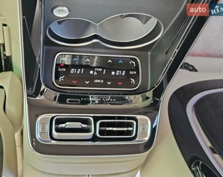 Черный Мерседес Майбах, объемом двигателя 3.98 л и пробегом 30 тыс. км за 195000 $, фото 43 на Automoto.ua