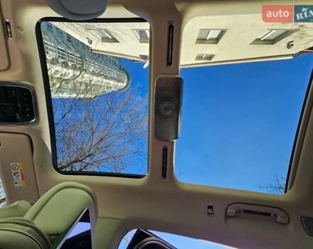 Черный Мерседес Майбах, объемом двигателя 3.98 л и пробегом 30 тыс. км за 195000 $, фото 41 на Automoto.ua