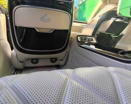 Черный Мерседес Майбах, объемом двигателя 3.98 л и пробегом 30 тыс. км за 195000 $, фото 40 на Automoto.ua