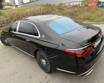Черный Мерседес Майбах, объемом двигателя 3.98 л и пробегом 18 тыс. км за 208888 $, фото 12 на Automoto.ua