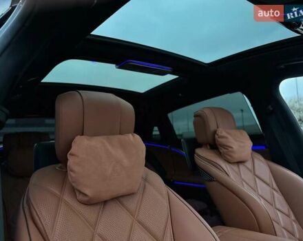 Черный Мерседес Майбах, объемом двигателя 3.98 л и пробегом 44 тыс. км за 190000 $, фото 53 на Automoto.ua