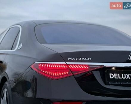 Черный Мерседес Майбах, объемом двигателя 3.98 л и пробегом 44 тыс. км за 190000 $, фото 18 на Automoto.ua