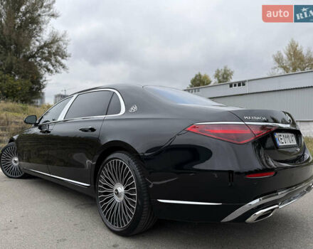 Черный Мерседес Майбах, объемом двигателя 3.98 л и пробегом 18 тыс. км за 208888 $, фото 14 на Automoto.ua