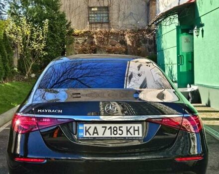 Черный Мерседес Майбах, объемом двигателя 3.98 л и пробегом 30 тыс. км за 195000 $, фото 4 на Automoto.ua