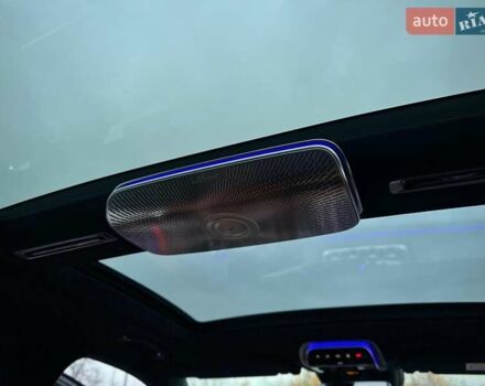 Черный Мерседес Майбах, объемом двигателя 3.98 л и пробегом 44 тыс. км за 190000 $, фото 81 на Automoto.ua