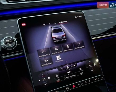 Черный Мерседес Майбах, объемом двигателя 3.98 л и пробегом 44 тыс. км за 190000 $, фото 73 на Automoto.ua