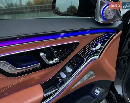 Черный Мерседес Майбах, объемом двигателя 3.98 л и пробегом 44 тыс. км за 190000 $, фото 30 на Automoto.ua