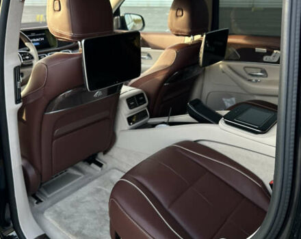 Черный Мерседес Майбах, объемом двигателя 4 л и пробегом 90 тыс. км за 165000 $, фото 15 на Automoto.ua