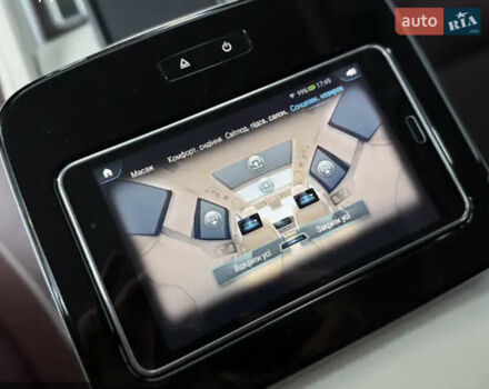 Черный Мерседес Майбах, объемом двигателя 4 л и пробегом 100 тыс. км за 150000 $, фото 1 на Automoto.ua