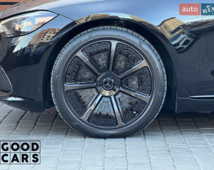 Чорний Мерседес Майбах, об'ємом двигуна 5.98 л та пробігом 13 тис. км за 360221 $, фото 28 на Automoto.ua