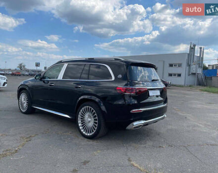 Черный Мерседес Майбах, объемом двигателя 4 л и пробегом 75 тыс. км за 155000 $, фото 2 на Automoto.ua