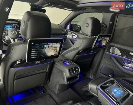 Черный Мерседес Майбах, объемом двигателя 3.98 л и пробегом 1 тыс. км за 233649 $, фото 21 на Automoto.ua