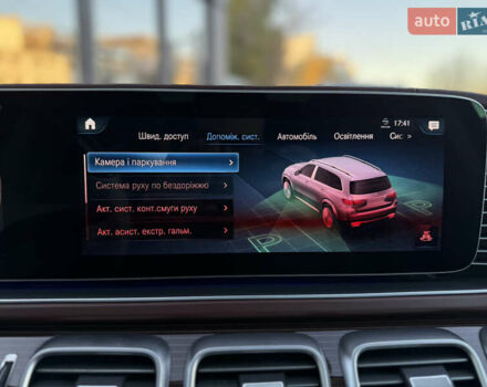 Чорний Мерседес Майбах, об'ємом двигуна 3.98 л та пробігом 98 тис. км за 154900 $, фото 47 на Automoto.ua