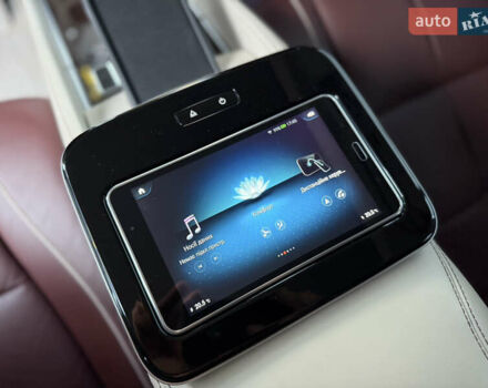 Чорний Мерседес Майбах, об'ємом двигуна 3.98 л та пробігом 98 тис. км за 154900 $, фото 74 на Automoto.ua