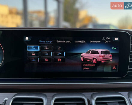 Чорний Мерседес Майбах, об'ємом двигуна 3.98 л та пробігом 98 тис. км за 154900 $, фото 46 на Automoto.ua