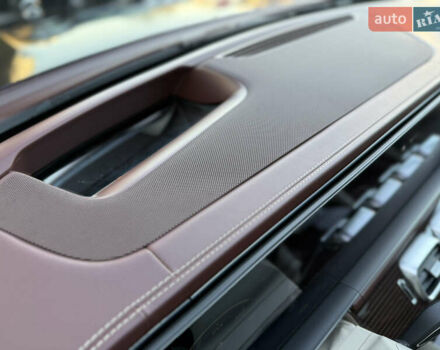 Чорний Мерседес Майбах, об'ємом двигуна 3.98 л та пробігом 98 тис. км за 154900 $, фото 31 на Automoto.ua